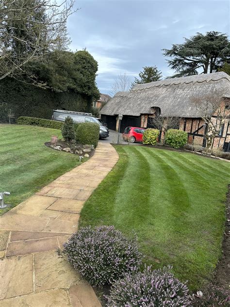 TW Garden Services MK | Bedfordshire | Buckinghamshire