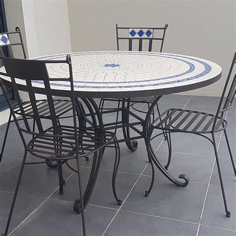 Table Mosaique à Domme