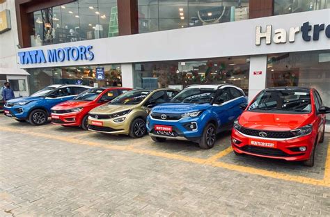 Tata Motors Cars Showroom - K Square Motors, Passighat