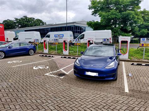 Tesla Centre Gatwick