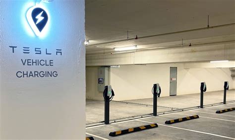 Tesla Destination Charger