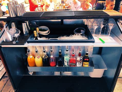 The Carriage Bar - Mobile Bar Hire