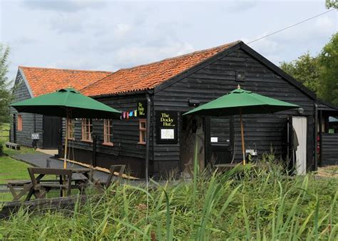 The Docky Hut café