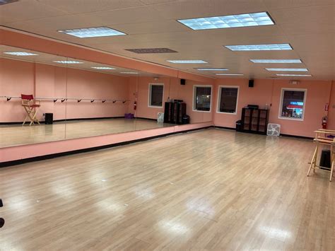 The Dreams Studio Dance & Fitness Center (R)