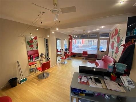 The Glamour Chic Hair Boutique