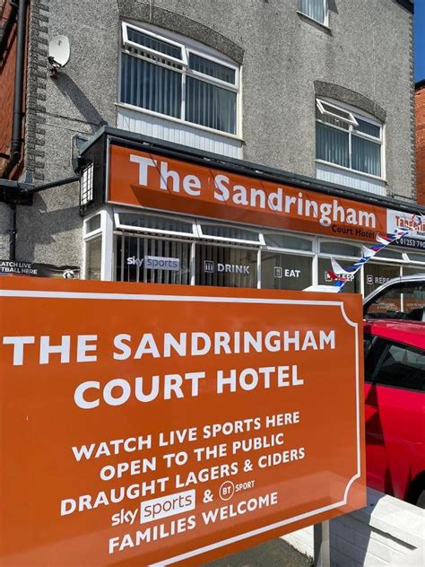 The Sandringham Court Hotel & Legends Sports Bar