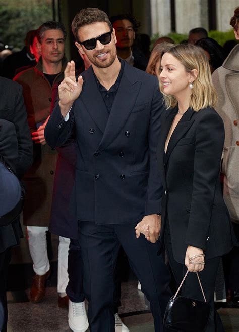 download They Met On Set