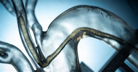 This Robotic Skin Allows Tiny Robots to Navigate Complex, Fragile Environments