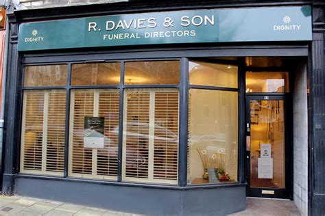 Thomas Davis Funeral Directors