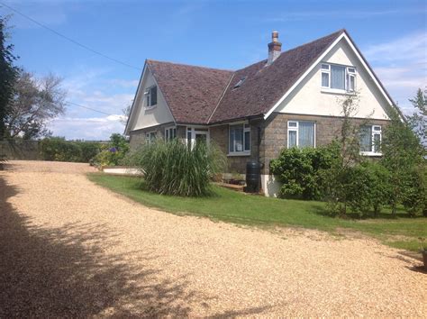 Three Gables West Wight #bookdirect