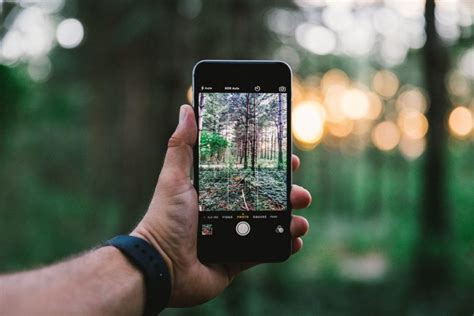 Tips Mengambil Foto Selfie yang Perfect dengan Aplikasi Kamera iPhone