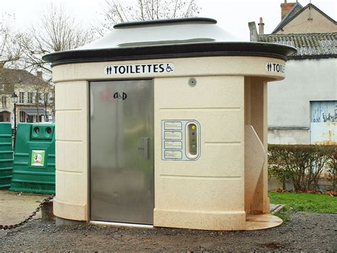 Toillettes publiques de Labrit à Labrit