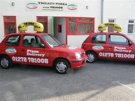Treats Pizza Delivery Service