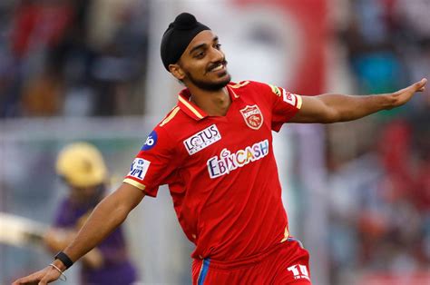 Two in two! Bosch removes Arshdeep Singh