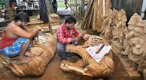 Unique Wood Carvings - Kallakurichi