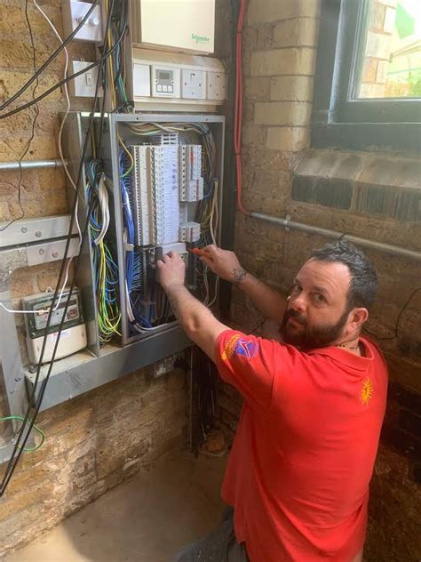 Upgrade Electrician Mitcham | Croydon | Wimbledon | Sutton