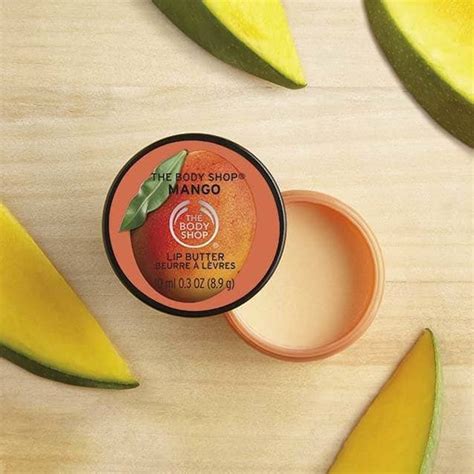Use a spatula to apply mango lip butter