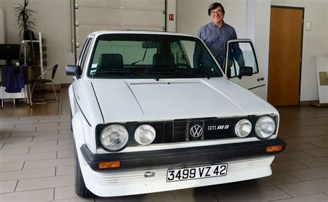 VOLKSWAGEN-ROLAND TRIOLAIRE AUTOMOBILE à Saint-Chamond