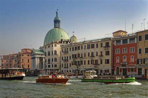 download Venice for Pleasure