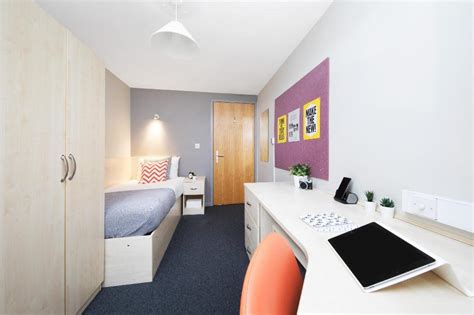 Vibrant Rooms for STUDENTS Only, LIVERPOOL - SK