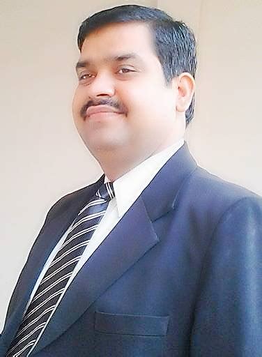 Vinay Chhikkara Adv. Best Criminal Advocate, Best Divorce, MACT & Cheque Bounce Cases Lawyer, Best Advocate in Sonipat.