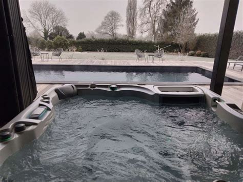 WATERGAMES PISCINES & SPAS à Montcaret