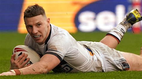 Wane makes two changes to England squad for third and final Australia Test