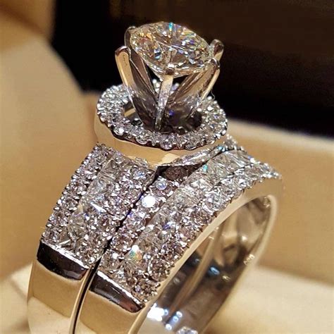 Wedding-Ring-And-Engagement-Ring-Set
