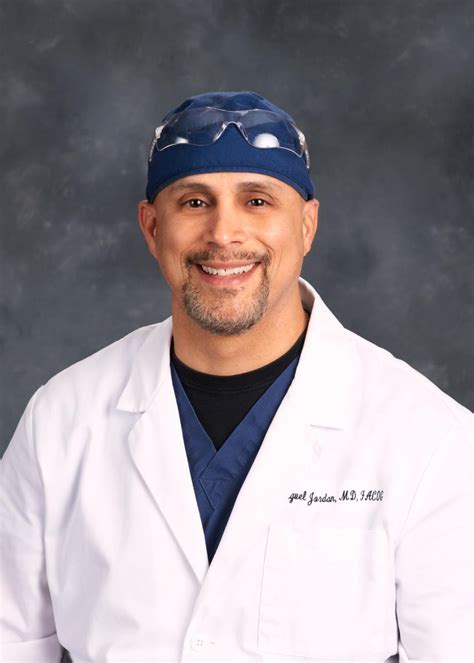 Weekend Doctor: Robotic Surgery in Gynecologic Care