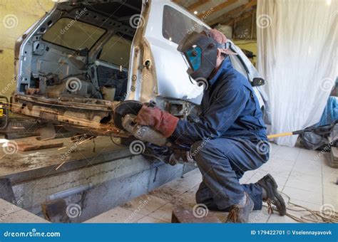 Welding workshop and car washing