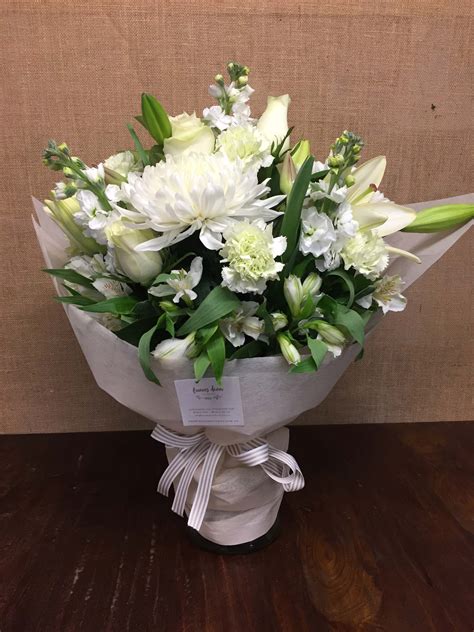 White-Flower-Bouquet
