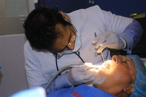 White Smile advanced dental care,Root canalspecialist,Implantspecialist
