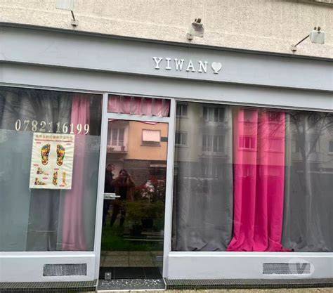 YI WAN à Angers