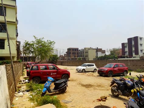 Zoomcar Parking Lot, Kaikhali