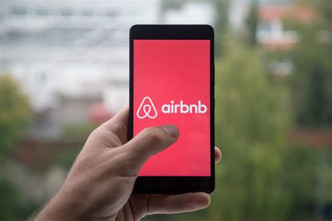 airbnb ipo