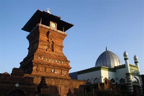 Bangunan sejarah Indonesia