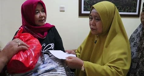 Bantuan Sosial Nama Grup Muslimah Hijrah