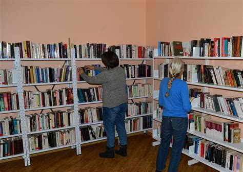 bibliothèque à Orgnac-l'Aven