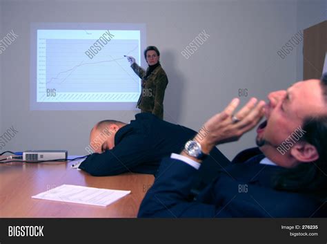 Presentasi yang Membosankan