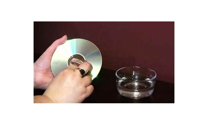 cleaning a disc