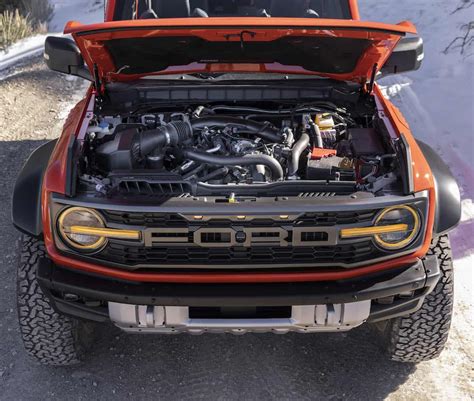 Image showcasing the different Ford Bronco engine options side-by-side