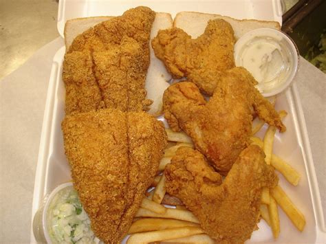 Fried Chicken and Fish Combo