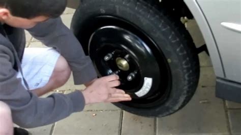 install spare tire