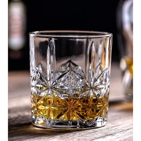 Kategori Material Gelas Whisky