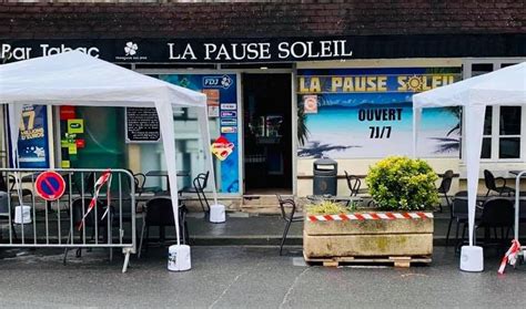 la pause soleil. à Domont