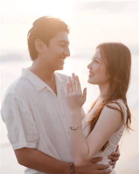 Lamaran Romantis
