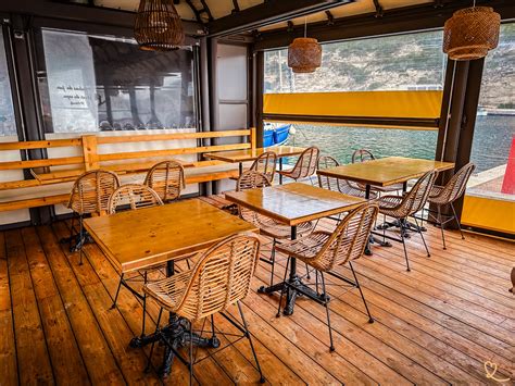 maxipub à Bonifacio