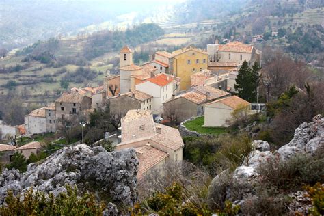 parking2 à Coursegoules